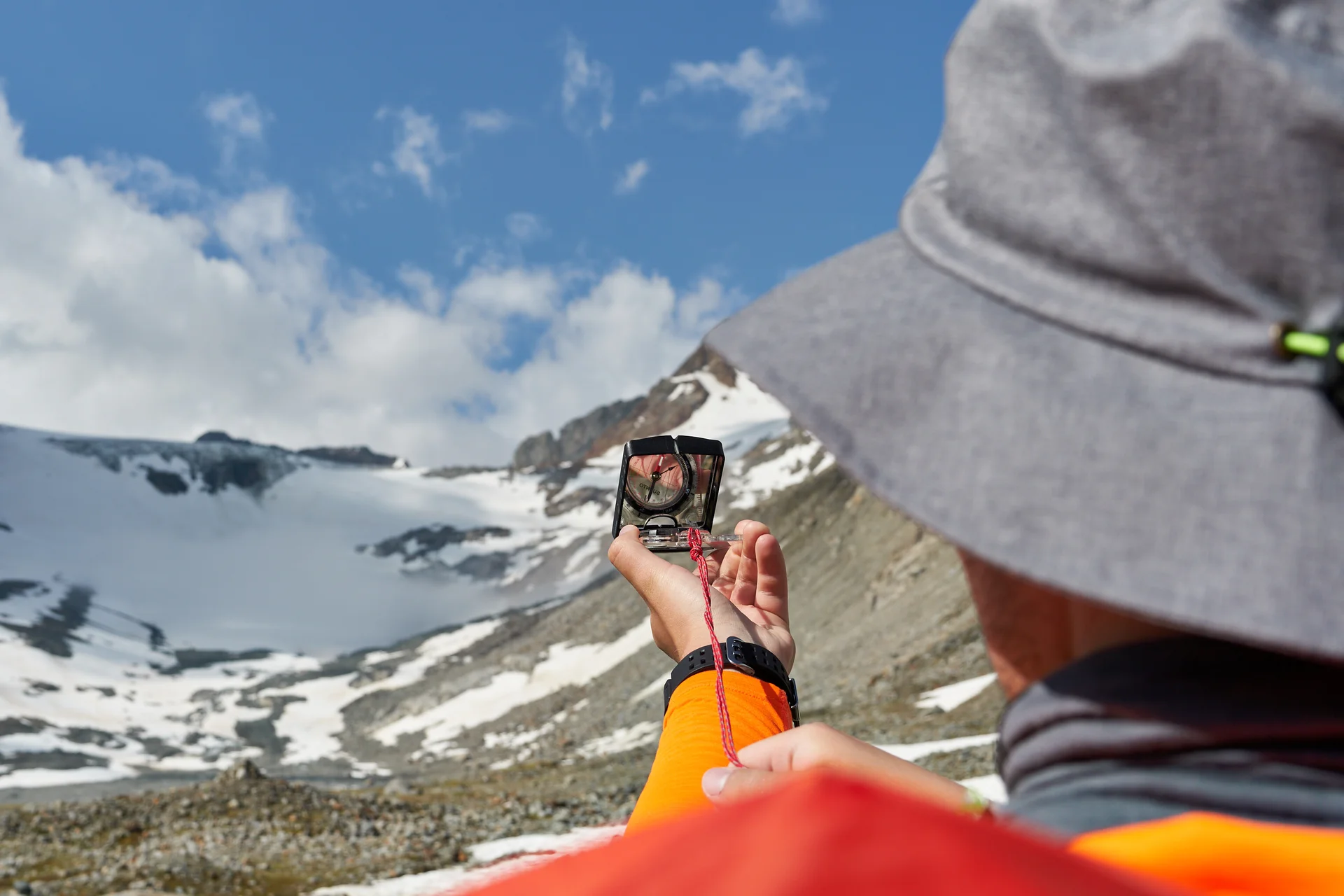Bergwanderausbildung mit Kompass | © DAV Wuppertal / Stefan Strunk