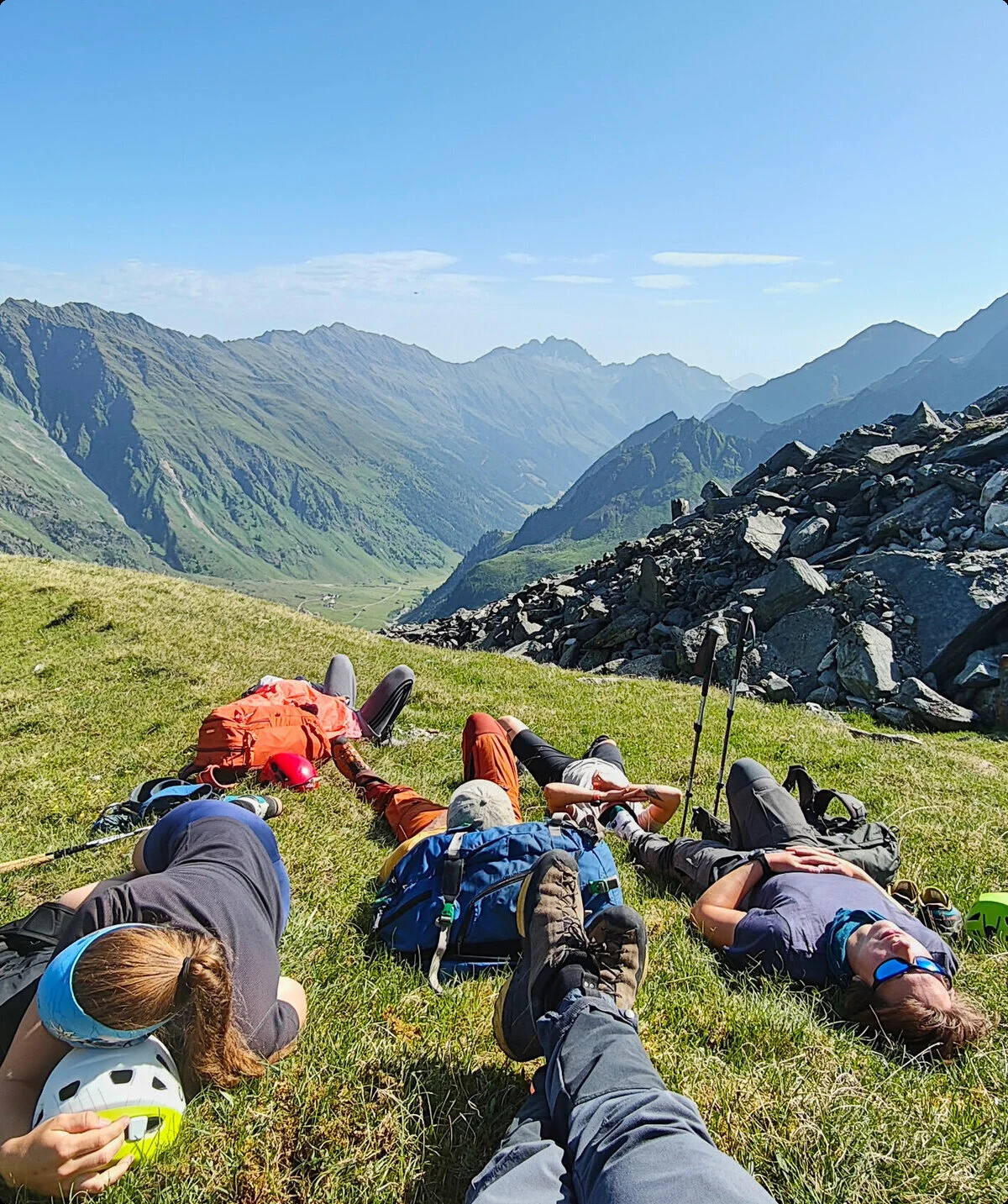 Wandergruppe bei Rast | © Dav Wuppertal / Stefan Strunk