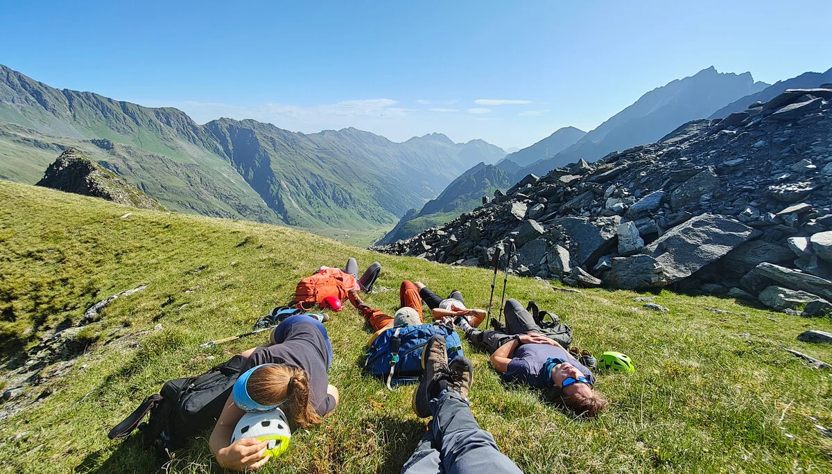 Wandergruppe bei Rast | © Dav Wuppertal / Stefan Strunk