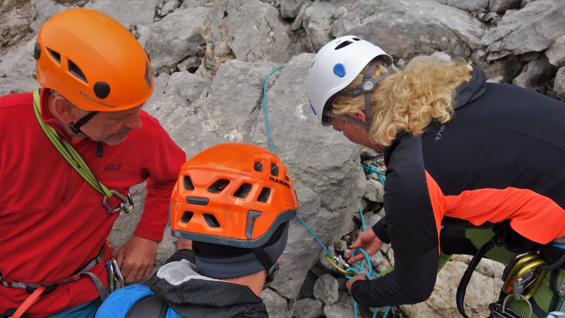 Klettern Ausbildung mit mobilen Sicherungen - Felsklettern | © DAV Wuppertal / Stefan Strunk