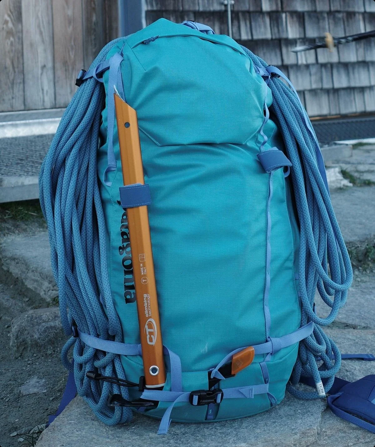 Ausrüstungskunde - gepackter Rucksack | © DAV Wuppertal / Simeon Kremzow-Tennie