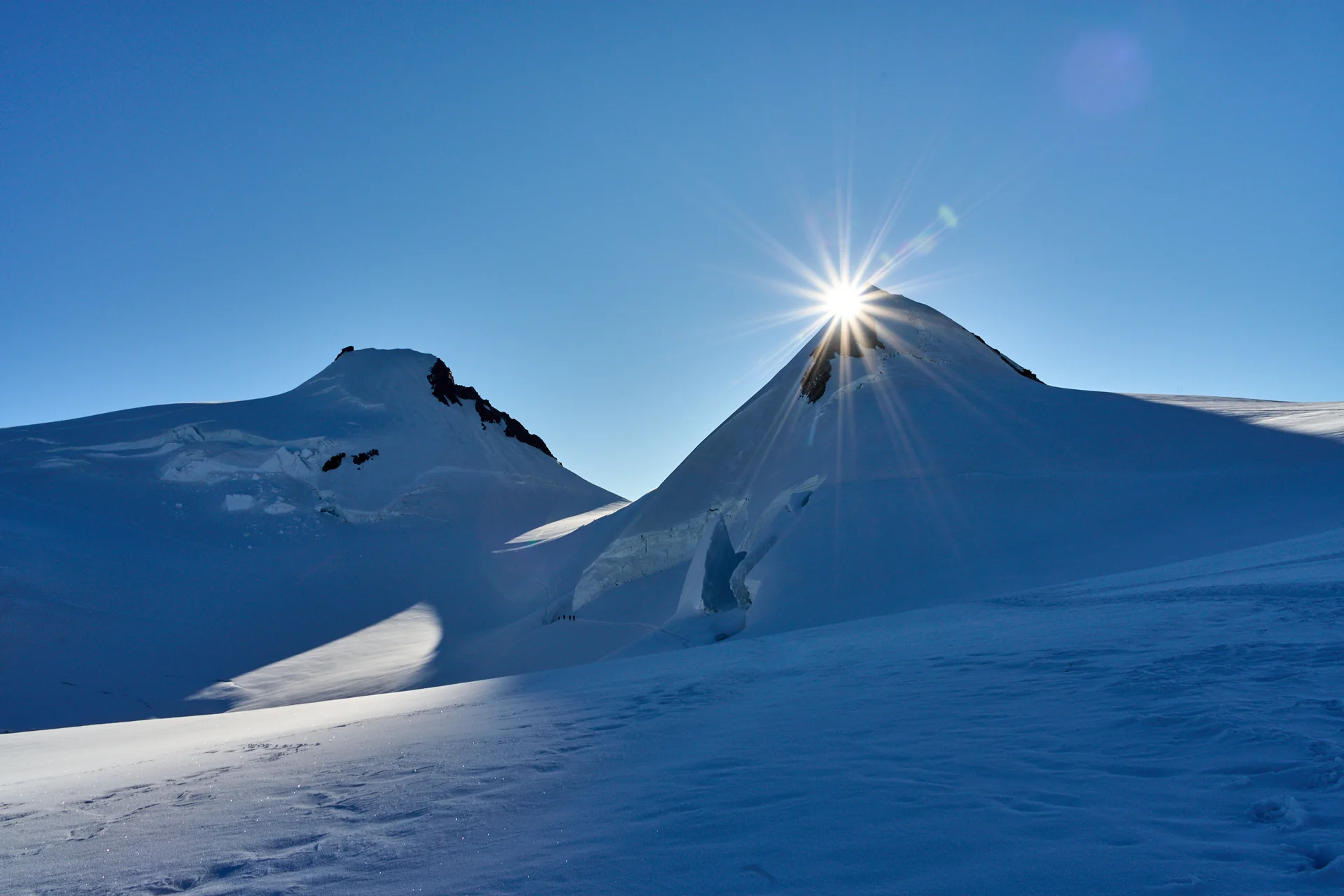 Signalkuppe (l) und Parrotspitze (r) | © DAV Wuppertal/Stefan Strunk