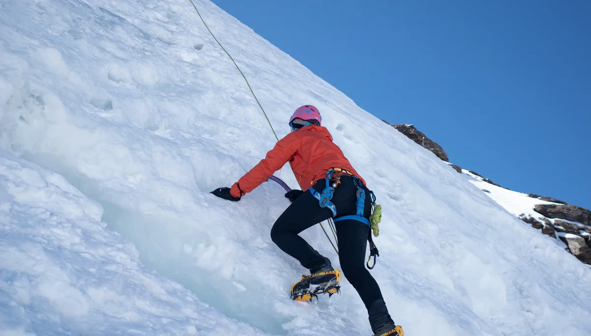 Eisflanke Schwarzhorn | © DAV Wuppertal/Simeon Kremzow-Tennie