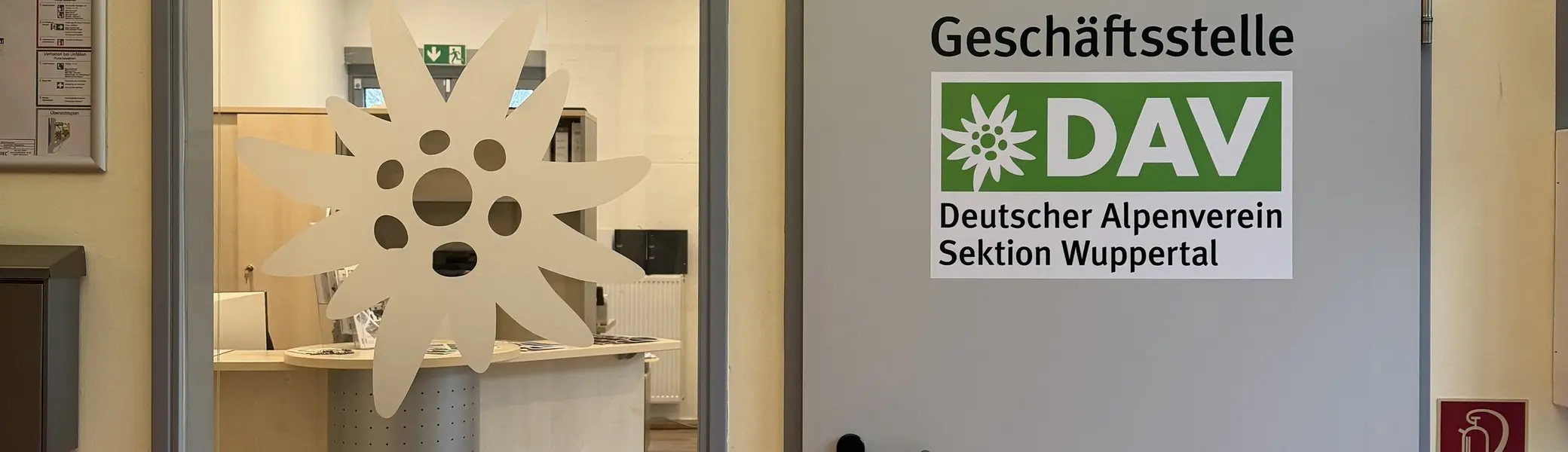 Bild der Bürotür der Geschäftsstelle | © Manuel Dahmen