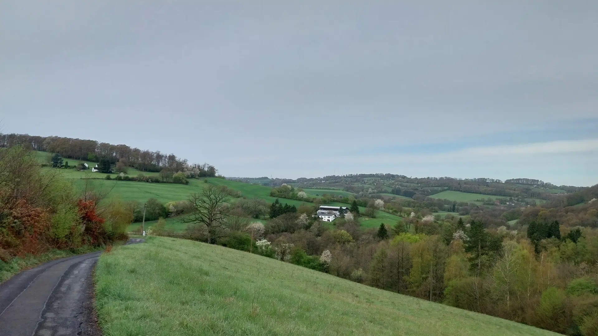 Immer weiter - rund um Langenberg | © Frank Gleitsmann