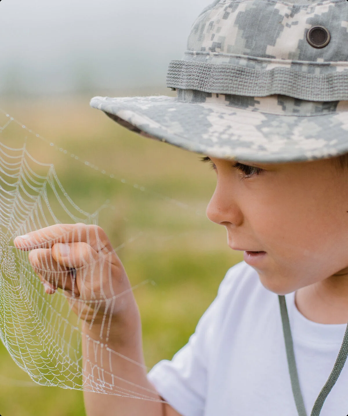 Raus ins echte Leben! | © Shangarey / Adobe Stock